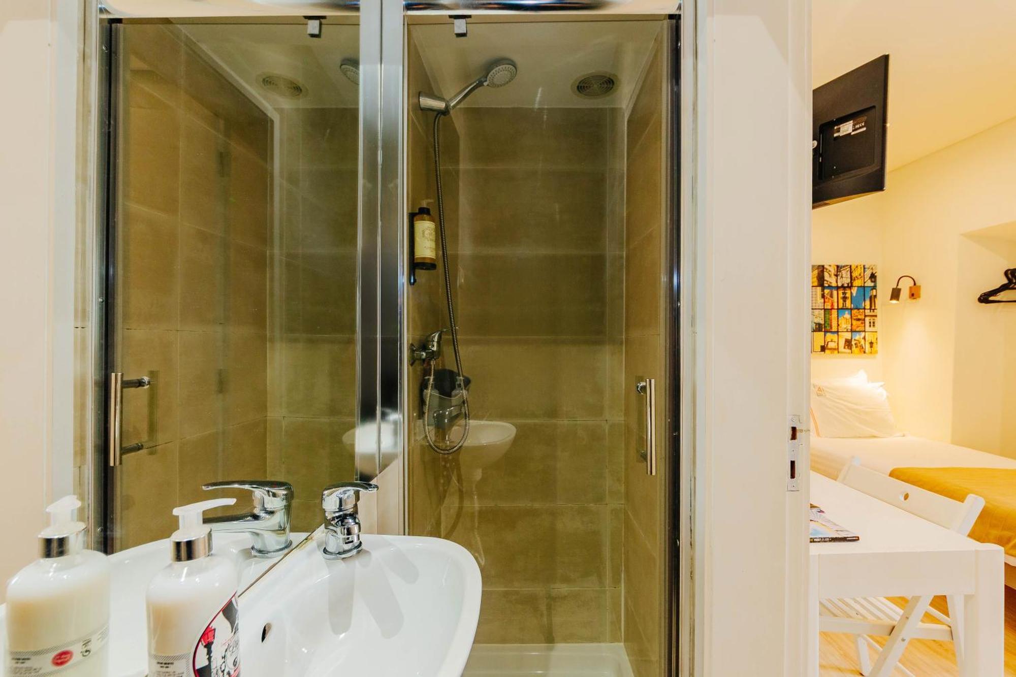 Rent4Rest Lisbon Downtown Tiny Studio Apartments Екстер'єр фото