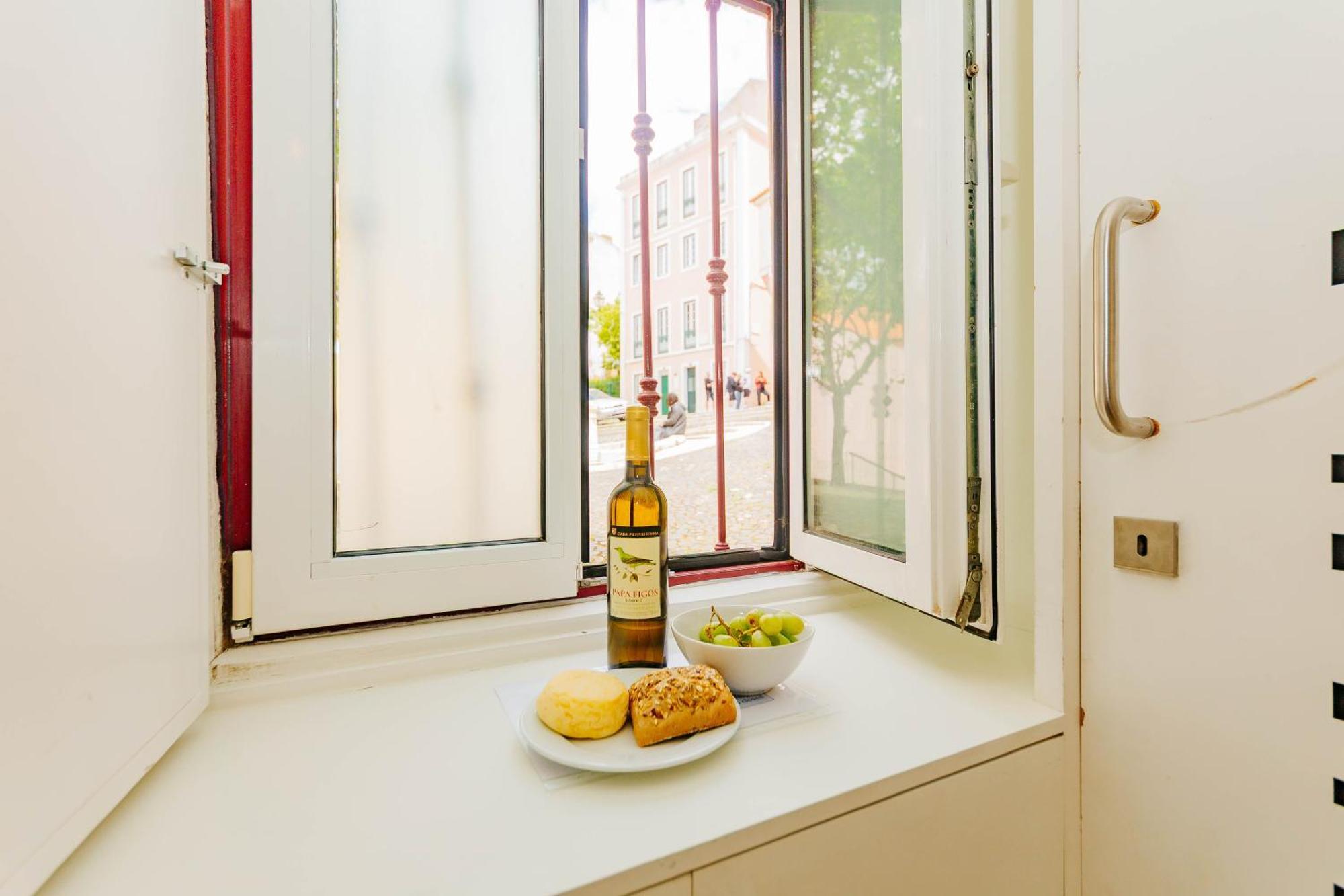 Rent4Rest Lisbon Downtown Tiny Studio Apartments Екстер'єр фото