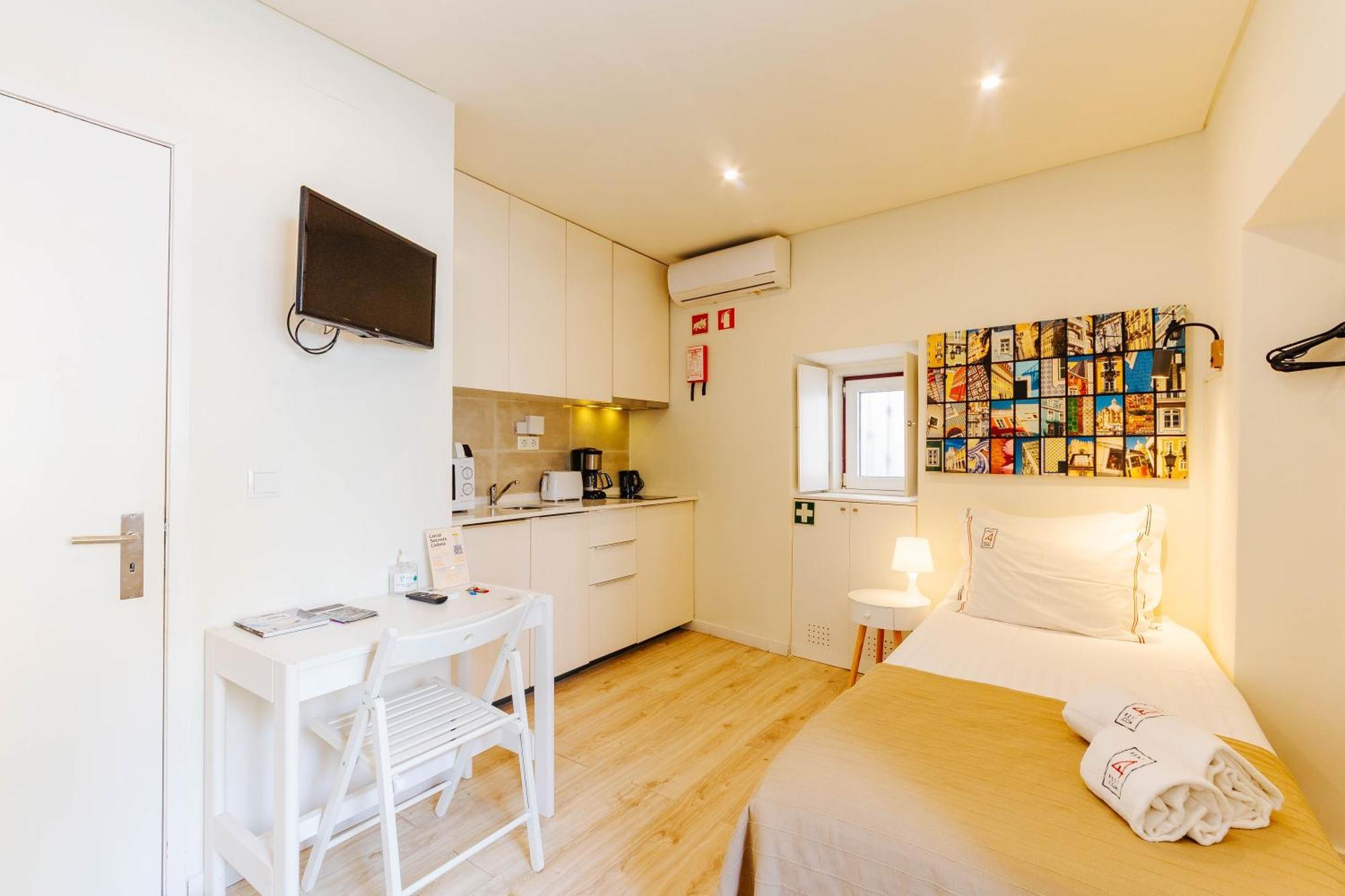 Rent4Rest Lisbon Downtown Tiny Studio Apartments Екстер'єр фото