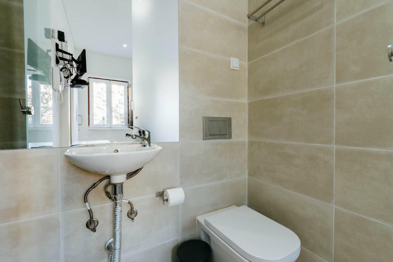 Rent4Rest Lisbon Downtown Tiny Studio Apartments Екстер'єр фото